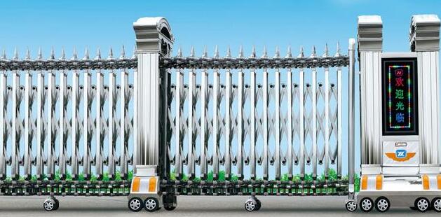 英龍機(jī)電電動(dòng)門安裝在深圳市琪澄酒店大門口